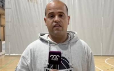 Nor da lansaio guztietara berandu iristen den taldekidea?