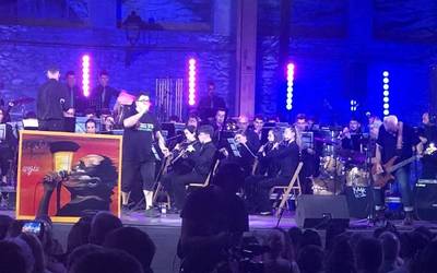 ‘Euskal Playlist Irratia’ kontzertu bikaina eman du Lesakako Musika Bandak