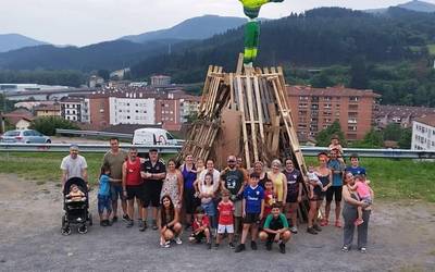 Aretan prest daude sua pizteko