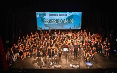 [ARGAZKI GALERIA] Emozioz betea izan da 'Gorbeiatik Anbotora' bidaia musikala