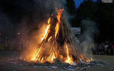 Su berezia piztu da Judimendiko jaien 50. urteurrenean