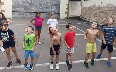 Udari ongietorria egin diote Urrozen