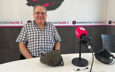 Joseba Koldo Ortega: "'Awa eta Binata' eleberriak emakume migratuak ditu protagonista"