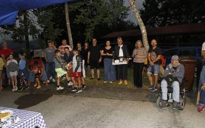 [ARGAZKI GALERIA]: Giro paregabeagaz San Joan jaiak ospatu dituzte Mallabiko Goita auzoan