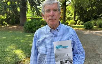 Jose Antonio Azpiazuk 'El combate por el clima' liburua aurkeztu du