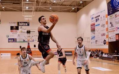 Ierai Aizpitartek hiru urterako kontratua sinatu du Gipuzkoa Basketekin