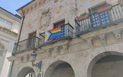 Harrotasunaren Egunerako adierazpen instituzionala, pertsona guztiak "askatasunez" bizitzeko