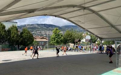 Biltoki Futbito Txapelketa antolatu dute Lakuntzan