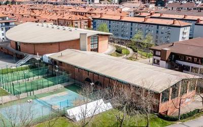 Kudeatzaile berria izango du gaurtik aurrera Karela kiroldegiak