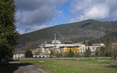 Enplegua aldi baterako erregulatzeko espediente berria aurkeztuko du Tubos Reunidosek
