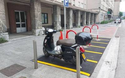 Motorrentzako aparkaleku berria San Fauston