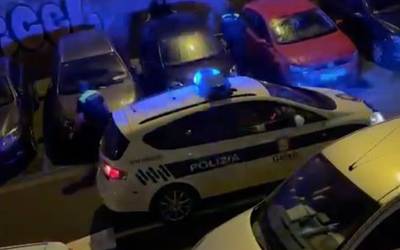 Getxoko udaltzain bat grabatu dute lurrean atxikita dagoen pertsona bat kolpatzen Itzubaltzeta/Romon