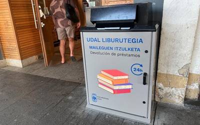 Maileguak itzultzeko kaxa jarri dute Arkupeko sarreran