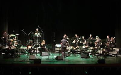 Emanaldi berezia eman du Arrasate Musikal Big Band taldeak
