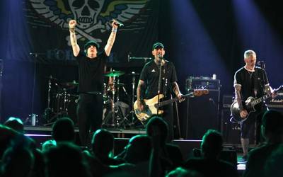 Bostongo Street Dogs zuzenean, Mondra&Roll jaialdiaren barruan