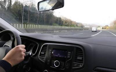 Martitzenean grebara deituta daude Txorierriko autoeskoletako langileak