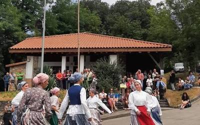 Gaztelua auzoko jaietako errifak badu zenbaki irabazlea