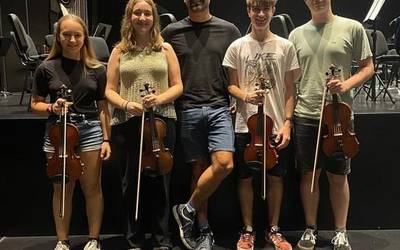Lau bergarar, Euskal Herriko Gazteen Orkestran