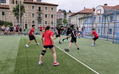40 jokalari bildu ditu Laudioko Gazte Asanbladaren saskibaloi txapelketak