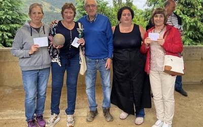 Ana Mari Eguren garaile emakumezkoen bola premioan