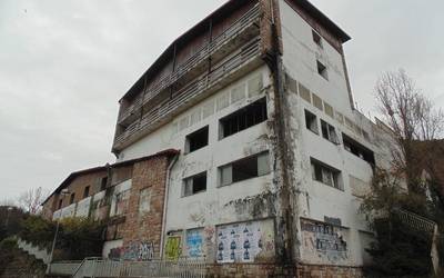 "Motel" aritzea eta "ekimen falta" leporatu dizkio PSE-EEk EH Bilduri