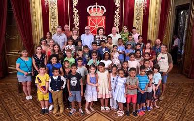 Arantxa Gamio Igoa (harrera familiako ama): "Hamabost egun gutxiagoz egonen dira haur sahararrak gurean traba burokratikoak tarteko"
