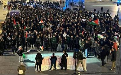 Lotsa sentitzen dut giza generoko kide izateagatik