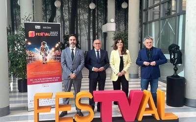 Hamar estreinaldi aurkeztuko ditu Festvalek