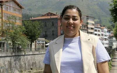 Jazmina Vallecillo: "Oso gogorra da dena atzean uztea"