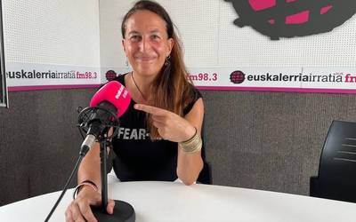 Isa Egiguren: "Migrazio istorioei aurpegia jartzeak begirada aldatzen dizu"