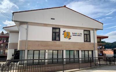 Danbolin Musika eta Dantza Eskolak bigarren matrikulazio epea irekiko du irailaren 1etik 9ra