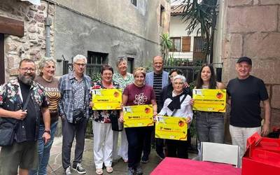 Arrakastatsua Donezteben egindako Tomate Zaharraren Txapelketa