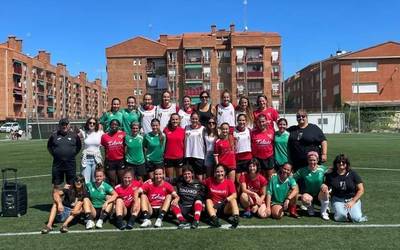 Futbolean oroitu dute Eva Romatet zena