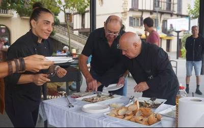 Ondarearen transmisioa ardatz duen parrilla festa