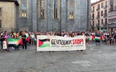 Palestinako genozidioa geratzeko aldarrikapen zaratatsua herriko plazetan