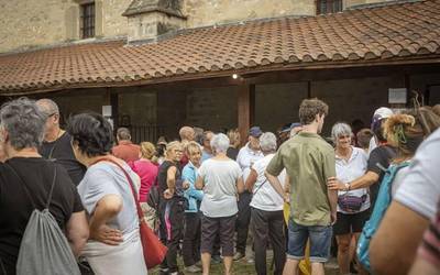 Aiararren topaleku izan da Etxaurrengo jaia