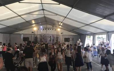 [EGITARAUA]: Errota erromeria, DJ Bull eta patata dantza Pijama eta Kamisoi egunean