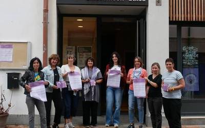 Hamabi jabetze eskola eta zortzi elkargune eskainiko ditu Emakumeon Etxeak udazkenean