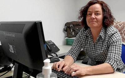 "Lehen sektoreko abeltzainak eta artisauak gure kultura eta ekonomiaren parte diren heinean lagundu behar ditugu"