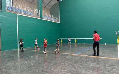 41 pilotarirekin hasiko du ikasturtea, gaur-gaurkoz, Olaldek