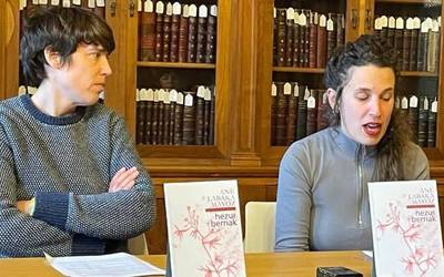 Ane Labaka Mayozek bere lehen poema liburua aurkeztuko du ostegunean Larrabetzun