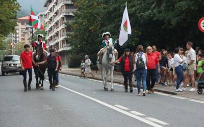 Oñatiko umeen danborrada, argazkitan