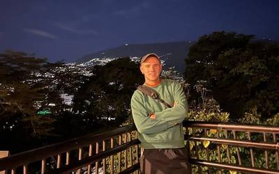 “Kolonbian beti izango duzu norbait laguntzeko prest”