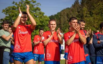 Asteburu gazi-gozoa izan da Anaitasunaren talde nagusientzat