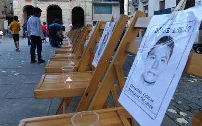 Ayotzinapan desargertutako 43 ikasleak gogoratzeko ekitaldia egingo da egubakoitzean