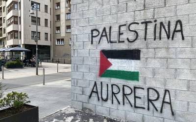 Palestinaren aldeko horma-irudia egingo dute Herria tabernaren parean