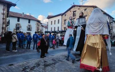 San Migel festak Olaztin