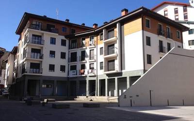 Zumaiako etxebizitzen alokairu prezioak legez mugatuta egongo dira bihartik