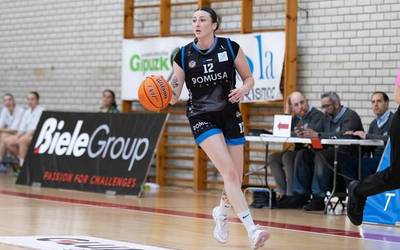 Alazne Lizundia: "Intza Lizarazuren moduko erreferentea izatea nahi dut"