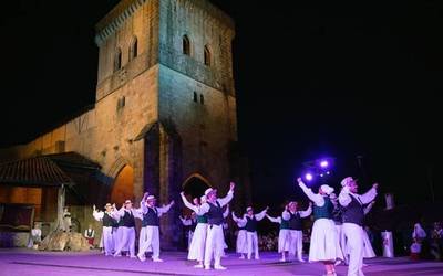 Moldagarritasuna  tradizioa mantenduz